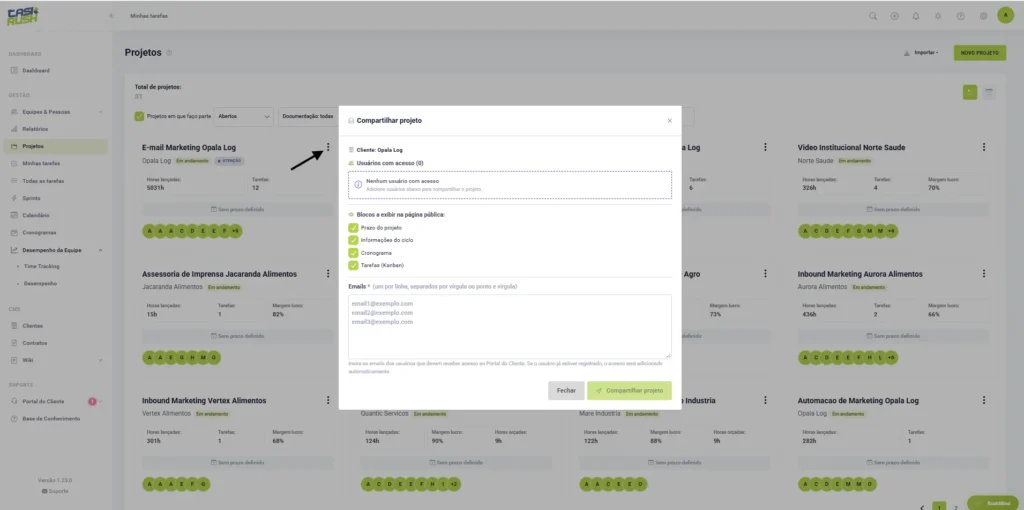 Tela do TaskRush para compartilhar um projeto no Portal do Cliente e definir informações visíveis e usuários com acesso.
