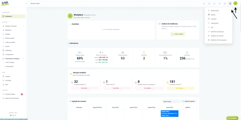 Dashboard do TaskRush com menu de configurações aberto para acessar notificações, integrações, API e modelos de projetos, tarefas e cronogramas.